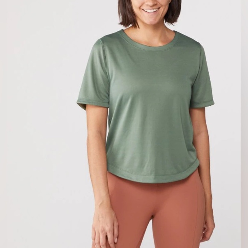 Alder flip-it reversible tee.